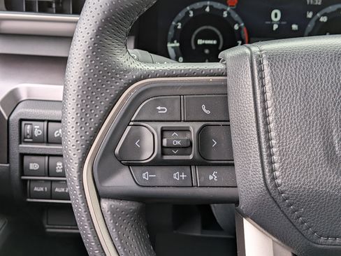 Used 2025 Toyota 4Runner TRD Off-Road Premium image 32