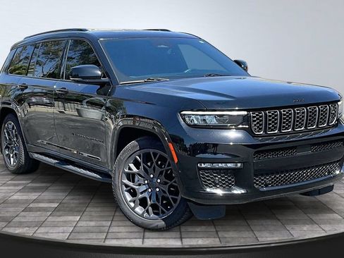 Certified 2023 Jeep Grand Cherokee L Summit AWD/4WD image 36