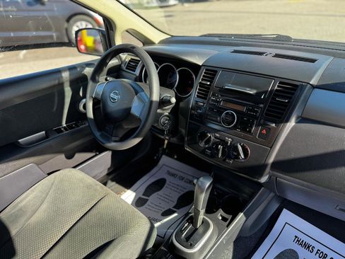 Used 2012 Nissan Versa 1.8 S image 4