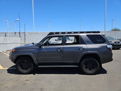 Used 2021 Toyota 4Runner TRD Off-Road Premium AWD/4WD image 7