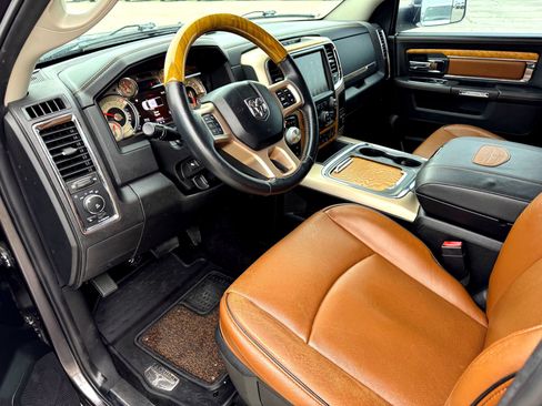 Used 2017 RAM 1500 Laramie Longhorn AWD/4WD image 11