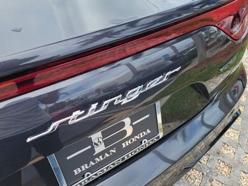 Used 2022 Kia Stinger GT-Line w/ Sun & Sound Package RWD image 5