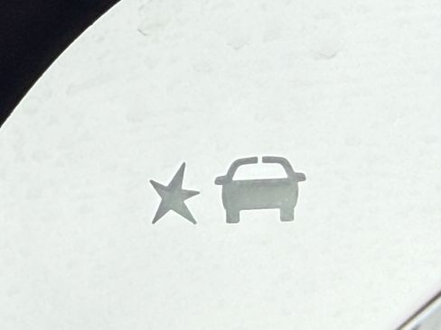 New 2026 GMC Terrain Denali w/ LPO, Floor Liner Package image 38