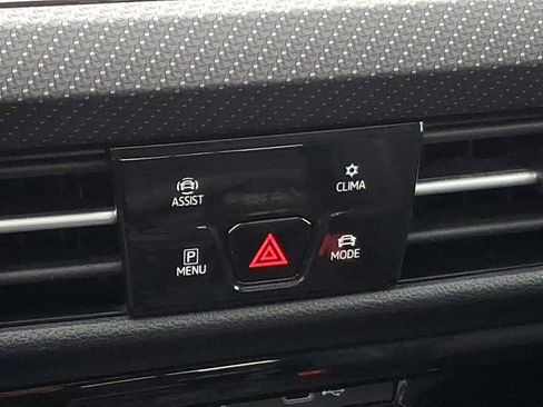 Used 2024 Volkswagen Golf R image 25