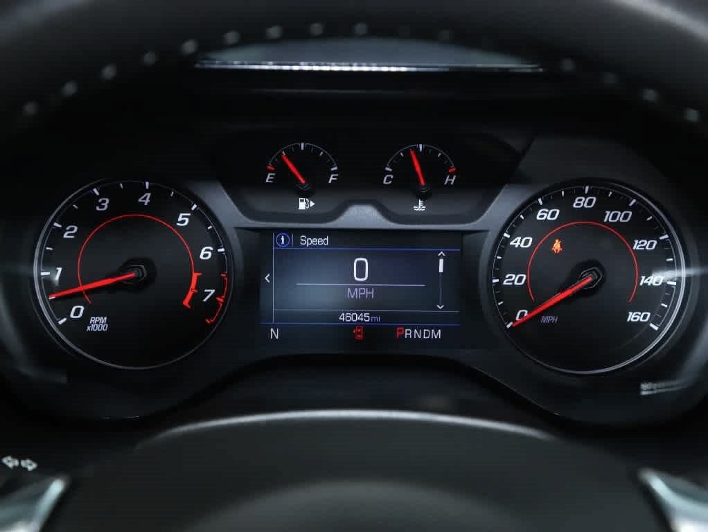 Used 2022 Chevrolet Camaro LT RWD image 27