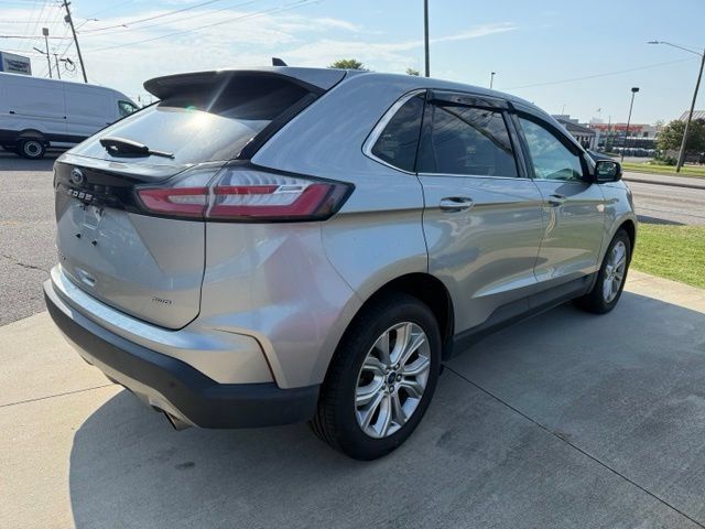 Used 2022 Ford Edge Titanium AWD/4WD image 9