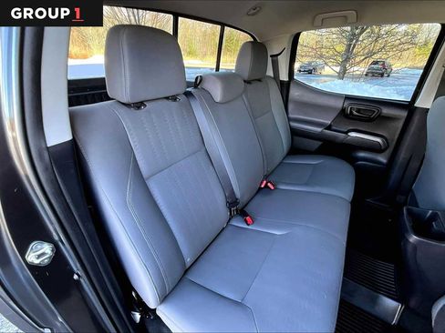 Certified 2019 Toyota Tacoma SR5 image 19