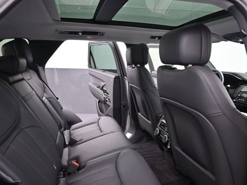 Used 2024 Land Rover Range Rover Sport SE AWD/4WD image 13