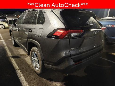 Used 2022 Toyota RAV4 LE image 4
