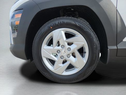 New 2026 Hyundai Kona SE image 28