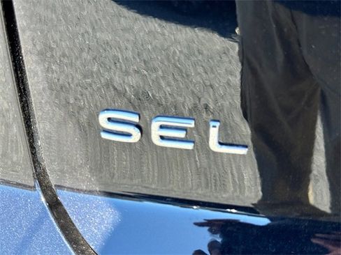 New 2026 Volkswagen Atlas Cross Sport SEL Premium R-Line image 15