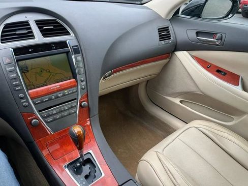 Used 2010 Lexus ES 350 FWD image 6