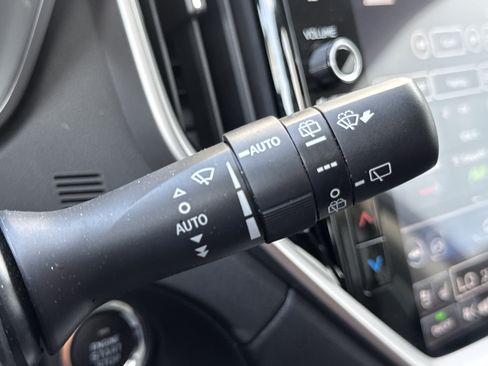 Certified 2026 Subaru Ascent Touring AWD/4WD image 17