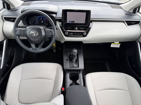 Used 2026 Toyota Corolla Cross L FWD image 27