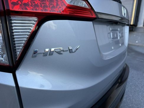 Used 2019 Honda HR-V Sport image 13