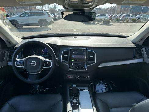 Used 2024 Volvo XC90 B5 Core w/ Climate Package AWD/4WD image 26