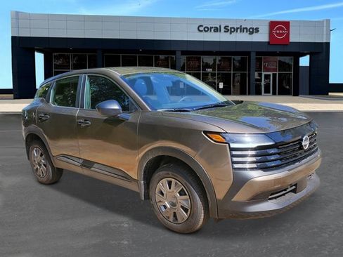 New 2025 Nissan Kicks S image 7