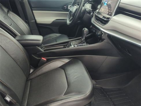 Used 2022 Jeep Compass Limited image 25