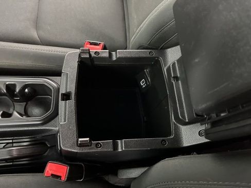 Used 2020 Jeep Wrangler Sport image 29