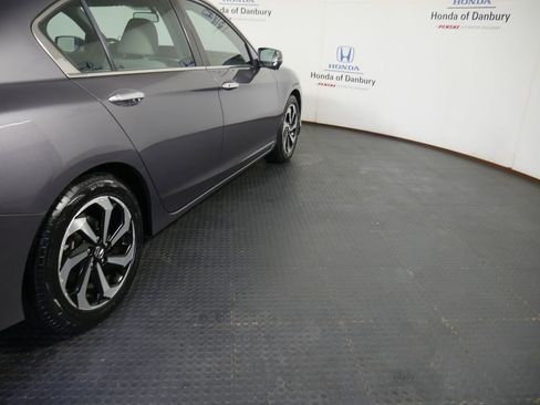 Used 2016 Honda Accord EX-L image 4
