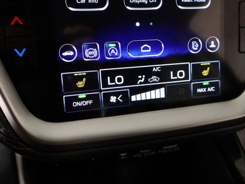 Used 2024 Subaru Outback Premium image 7