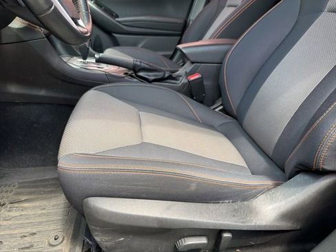 Used 2020 Subaru Crosstrek 2.0i Premium w/ Moonroof Package 2 AWD/4WD image 5