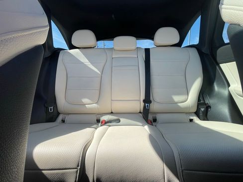 Used 2024 Mercedes-Benz GLC 300 4MATIC image 20