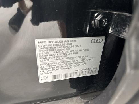 Used 2025 Audi Q7 3.0T Prestige AWD/4WD image 39