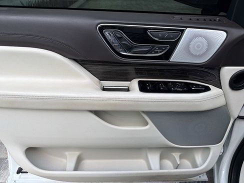 Certified 2023 Lincoln Navigator L Black Label AWD/4WD image 9