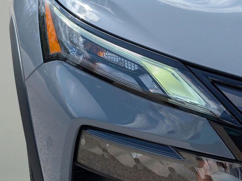 New 2026 Nissan Rogue SV image 9