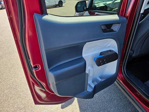 Used 2025 Ford Maverick XLT w/ 4K Tow Package AWD/4WD image 12