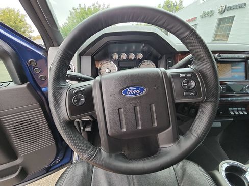Used 2010 Ford F250 Lariat AWD/4WD image 11