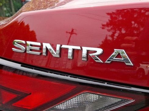 Certified 2024 Nissan Sentra SV FWD image 29
