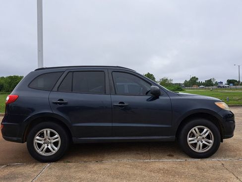 Used 2012 Hyundai Santa Fe GLS FWD image 4