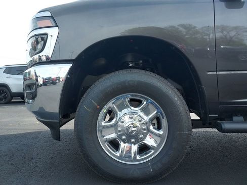 New 2026 RAM 2500 Tradesman AWD/4WD image 16