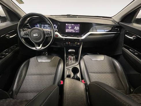 Used 2021 Kia Niro EX image 13