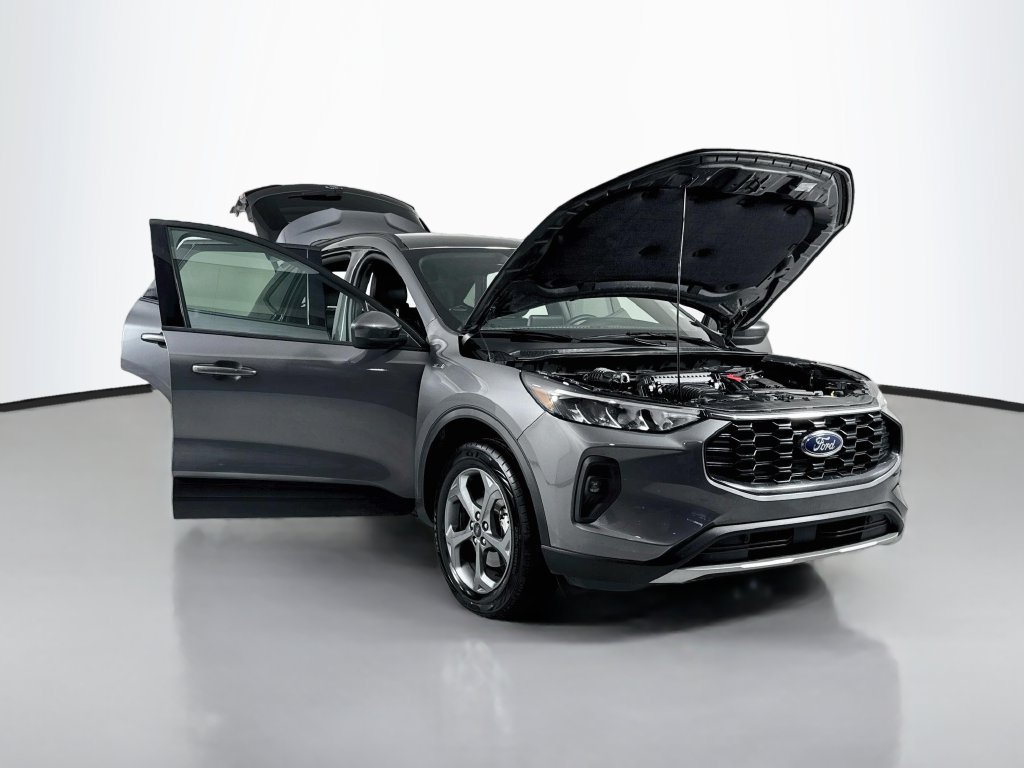Used 2025 Ford Escape ST-Line Select AWD/4WD image 23
