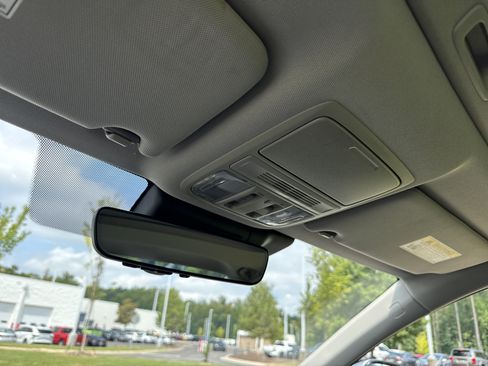 Used 2022 Honda Accord EX-L image 27