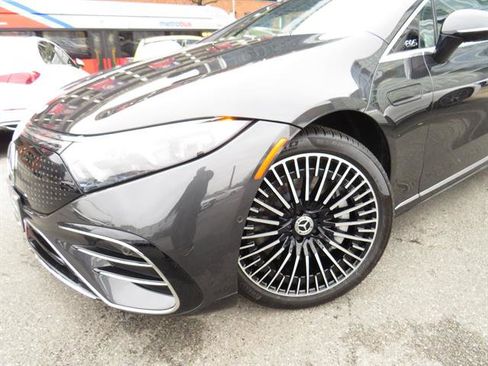 Certified 2023 Mercedes-Benz EQS 450+ 4MATIC Sedan w/ Executive Rear Seat Package image 24