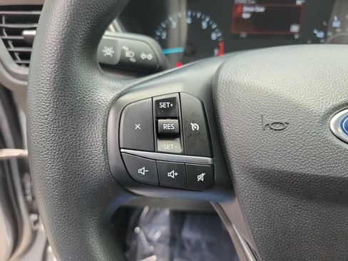 Used 2022 Ford Escape SE FWD image 19