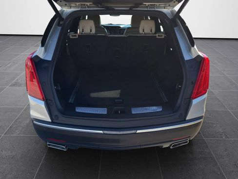 Used 2017 Cadillac XT5 Premium Luxury FWD image 31