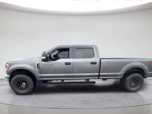 Used 2022 Ford F250 4x4 Crew Cab Super Duty image 4