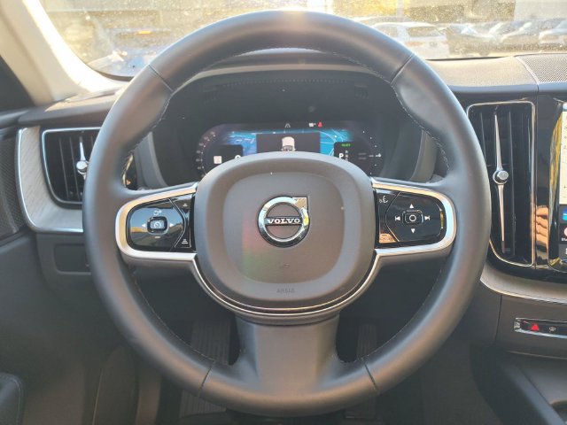 Used 2025 Volvo XC60 T8 Plus w/ Protection Package Premier AWD/4WD image 28