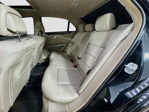 Used 2016 Mercedes-Benz E 350 4MATIC Sedan image 29