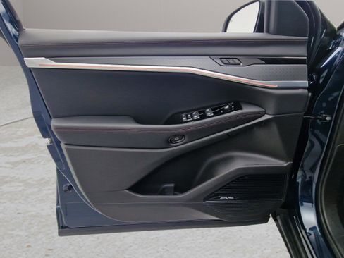 New 2025 Jeep Wagoneer Limited image 39