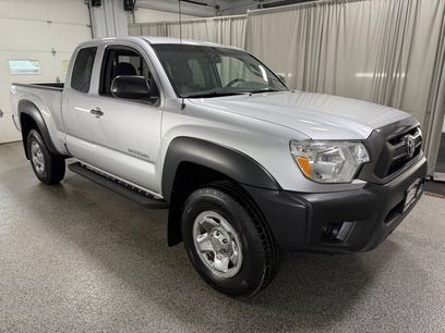 Used 2013 Toyota Tacoma 4x4 Access Cab V6 w/ Convenience Pkg