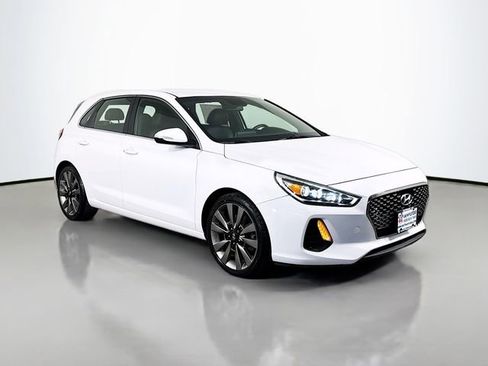 Used 2018 Hyundai Elantra GT Sport image 10