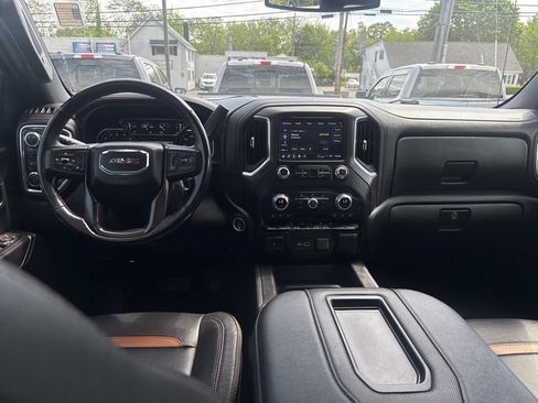 Used 2021 GMC Sierra 1500 AT4 AWD/4WD image 2