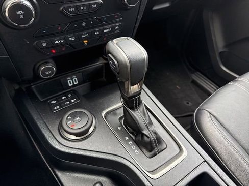 Used 2021 Ford Ranger Lariat w/ Equipment Group 501A High image 26