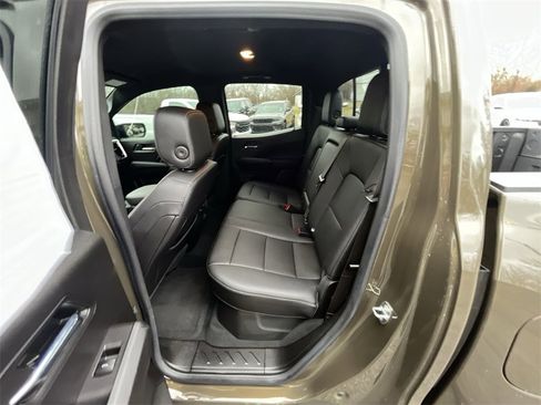 Used 2023 GMC Canyon Elevation w/ Elevation Premium Package image 21